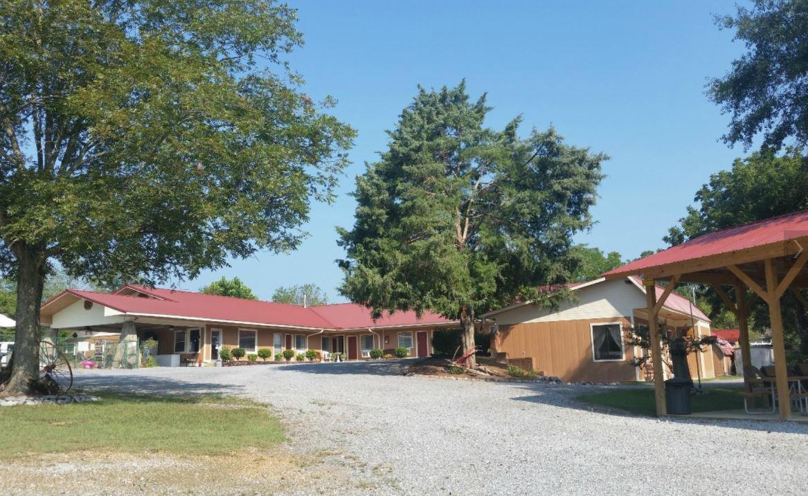 Bay Springs Country Inn & Marina Centre Exterior foto